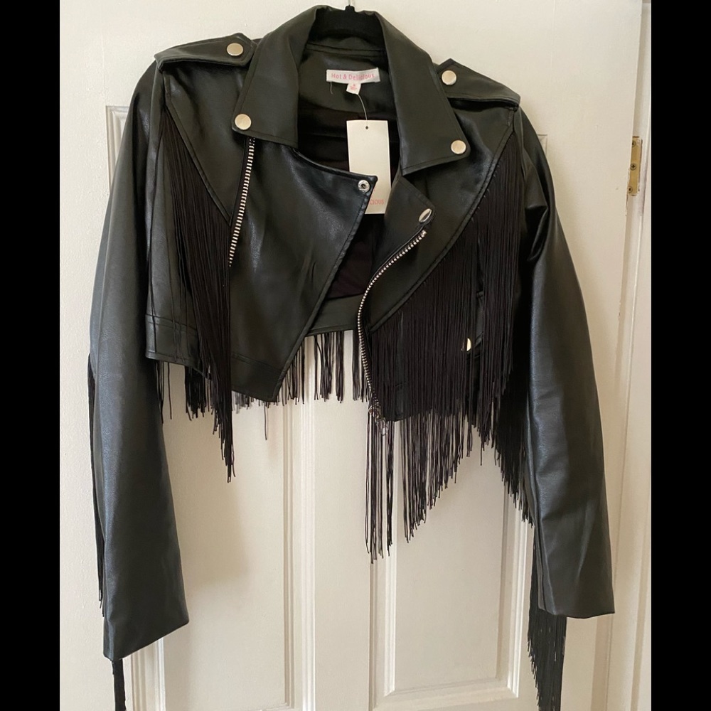Stunning tassel fringe cropped motorcycle jacket!